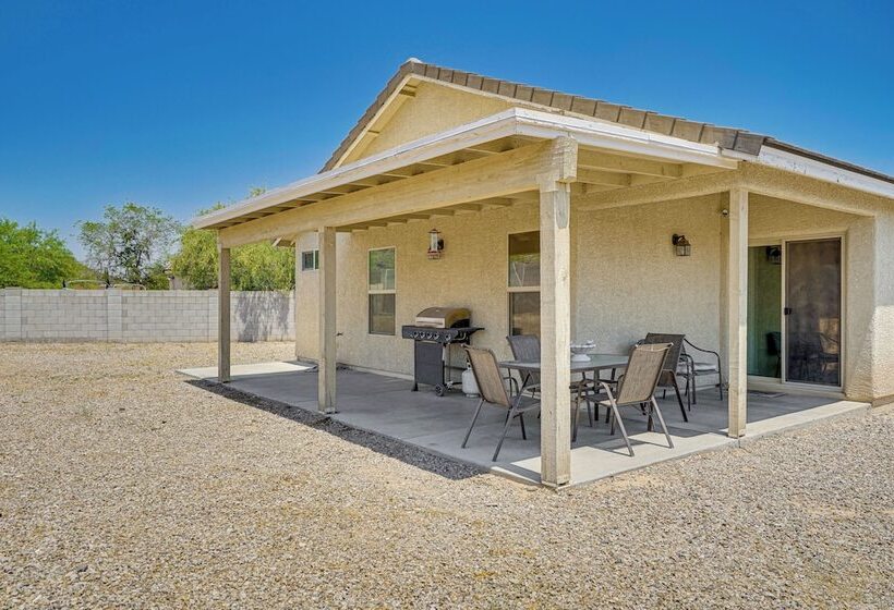 Tucson Home W/ Patio, Grill & Mountain Views!