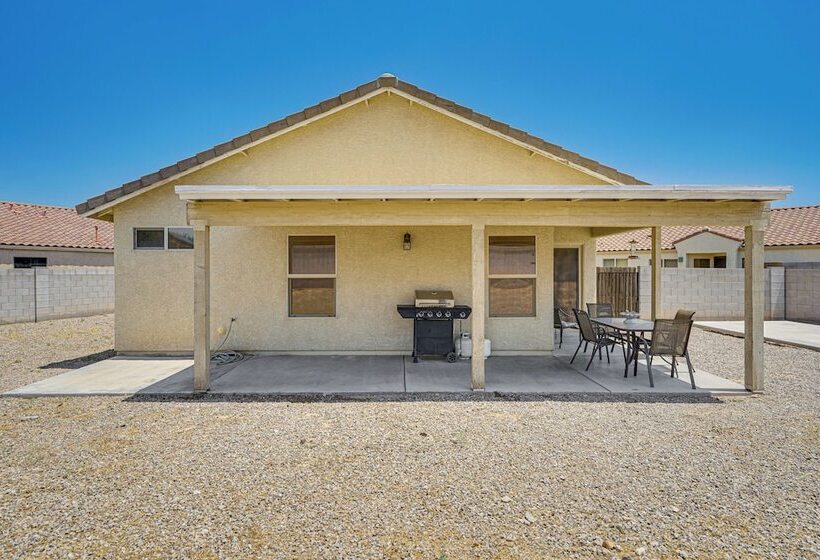 Tucson Home W/ Patio, Grill & Mountain Views!