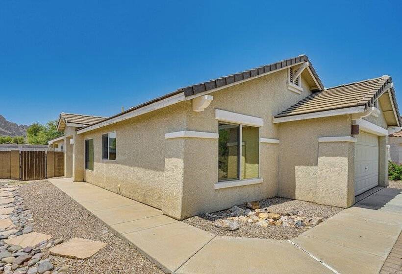 Tucson Home W/ Patio, Grill & Mountain Views!