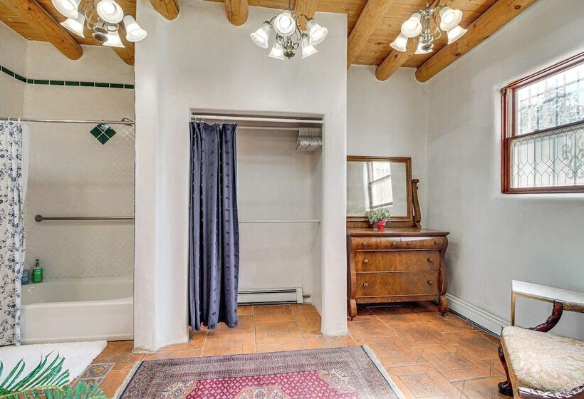 Albuquerque Adobe Home, 8 Mi To Old Town!