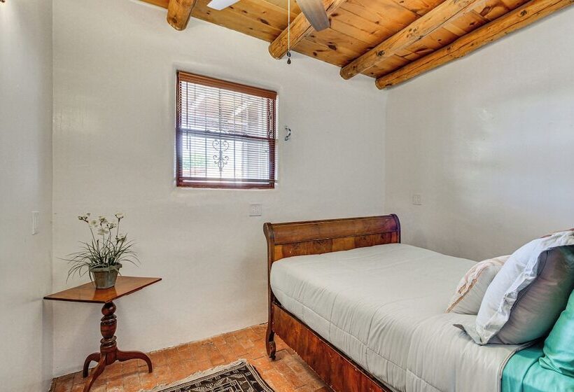 Albuquerque Adobe Home, 8 Mi To Old Town!