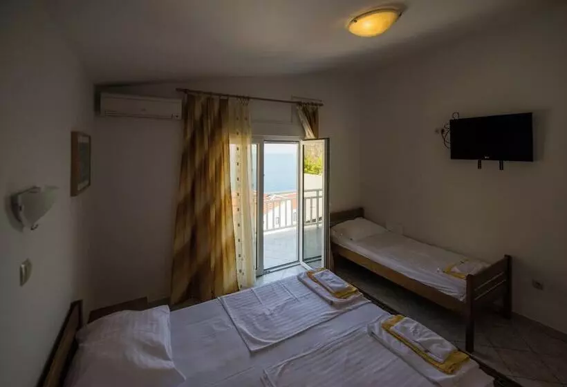 B&b Pero Near Sea With Hot Tub Access