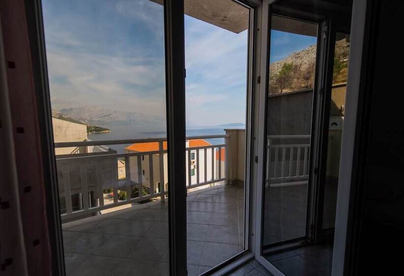 B&b Pero Near Sea With Hot Tub Access