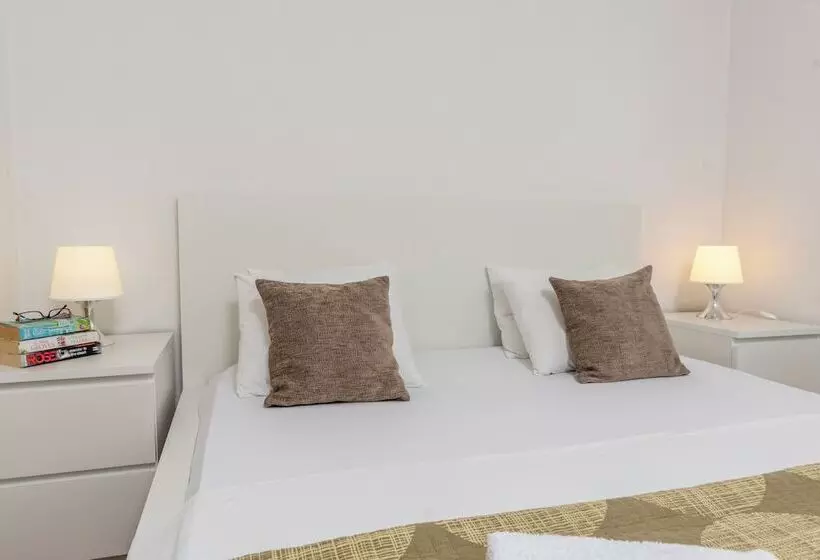 Aamiaismajoitus (B&B) Villa Eight By Villa Kuzmanic