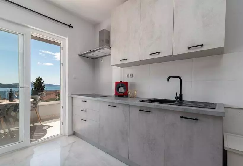 Aamiaismajoitus (B&B) Villa Eight By Villa Kuzmanic