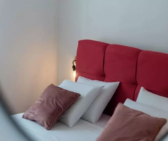 Aamiaismajoitus (B&B) Villa Eight By Villa Kuzmanic