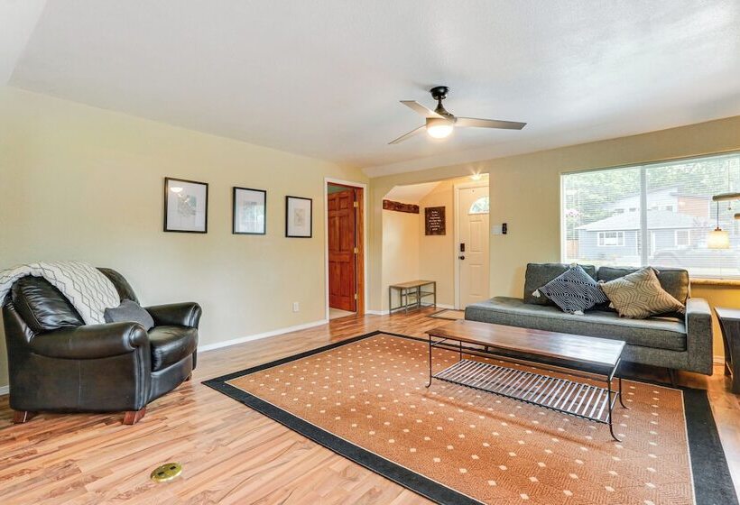 Coeur D Alene Cottage ~ 1 Mi To Downtown!