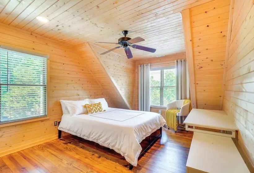 Crawford Cottage W/ Fireplace & Mountain Views!