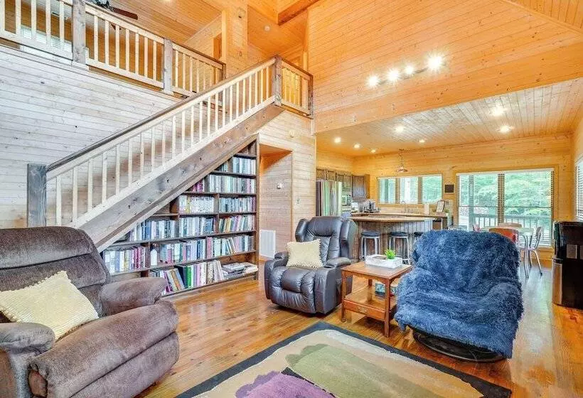 Crawford Cottage W/ Fireplace & Mountain Views!