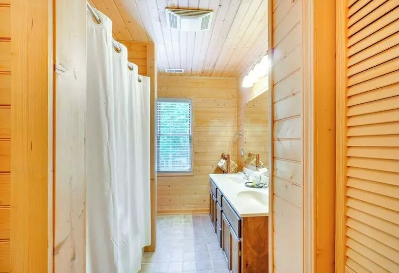 Crawford Cottage W/ Fireplace & Mountain Views!