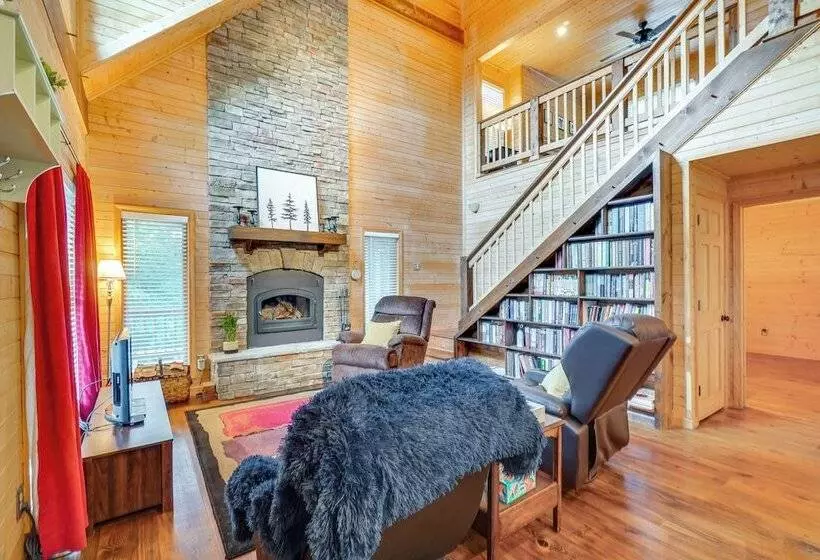 Crawford Cottage W/ Fireplace & Mountain Views!