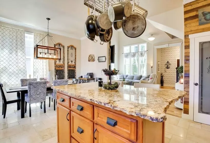 6 Mi To Autzen Stadium: Eugene Home W/ Gazebo