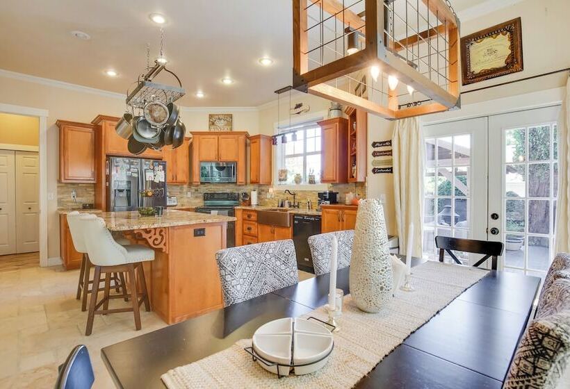 6 Mi To Autzen Stadium: Eugene Home W/ Gazebo