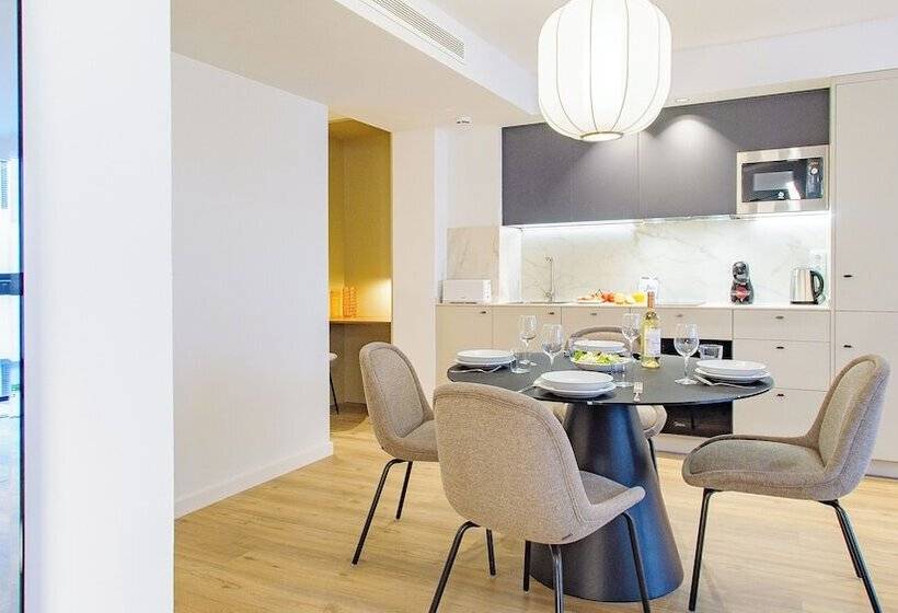 هتل Myflats Premier Suites