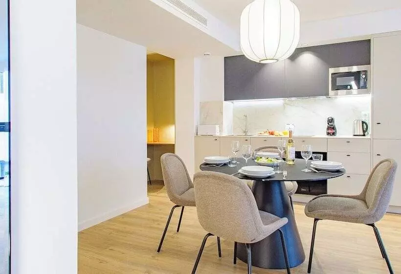 ホテル Myflats Premier Suites