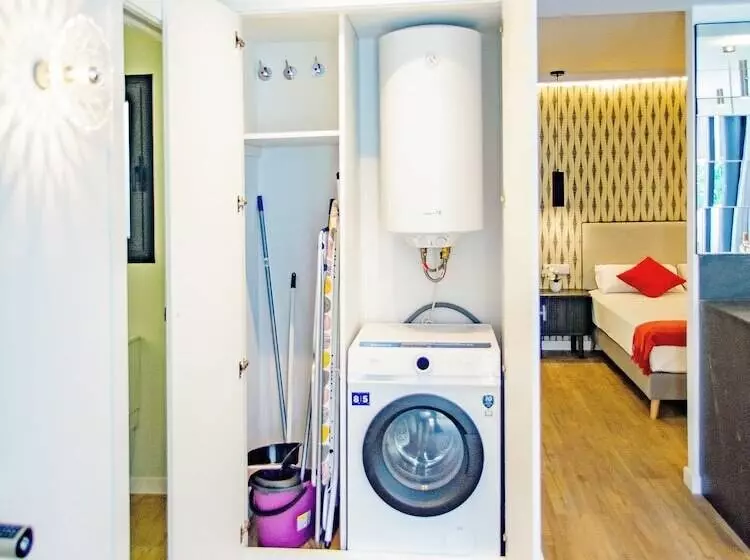 ホテル Myflats Premier Suites