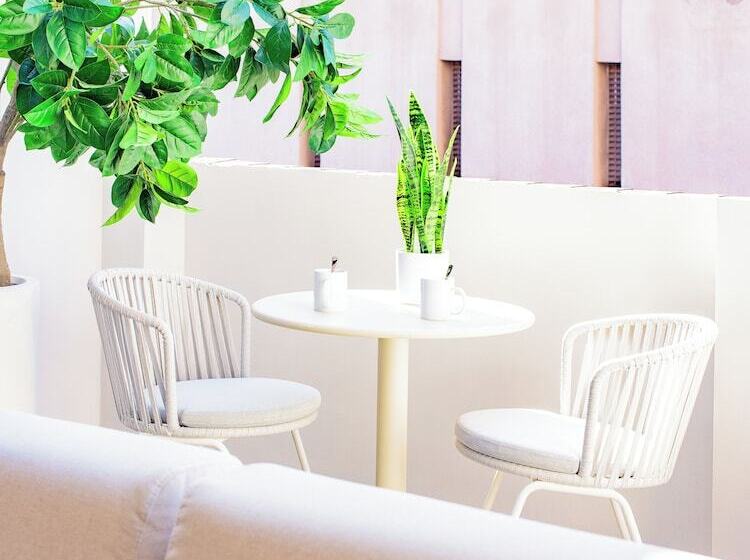 هتل Myflats Premier Suites