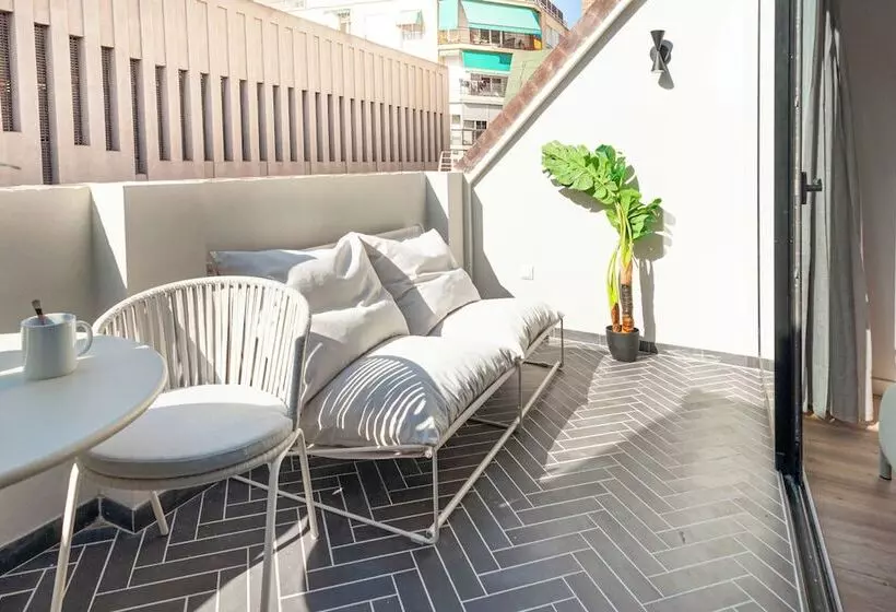 ホテル Myflats Premier Suites