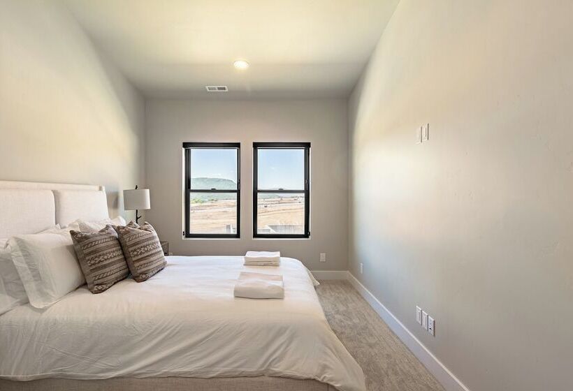 Jordanelle By Avantstay Next To The Reservoir!