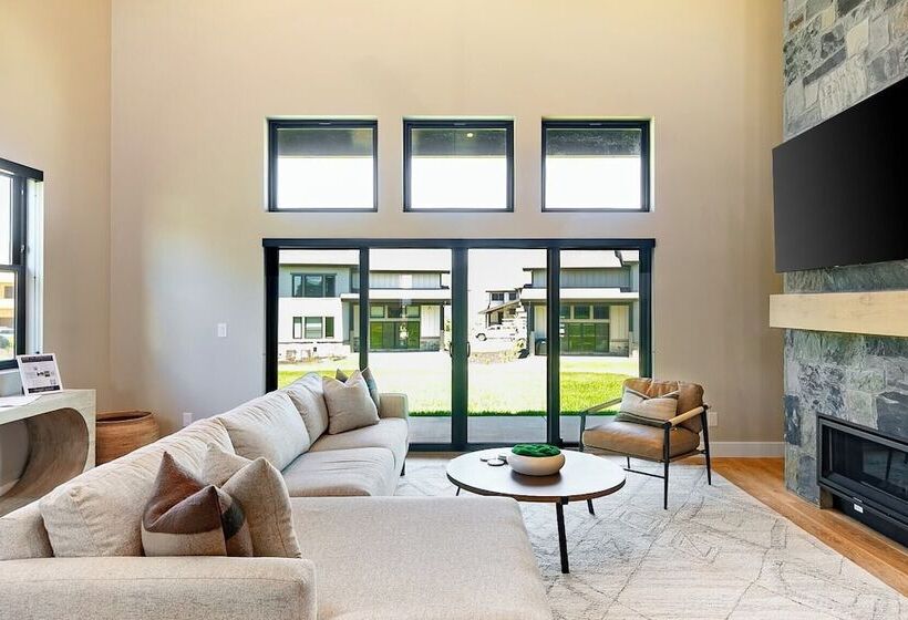 Jordanelle By Avantstay Next To The Reservoir!