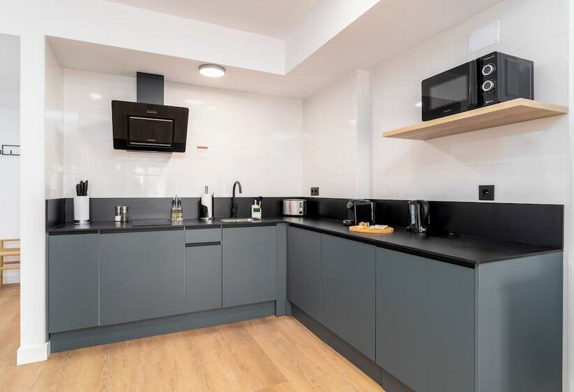 Limehome Oviedo Calle Postigo Bajo