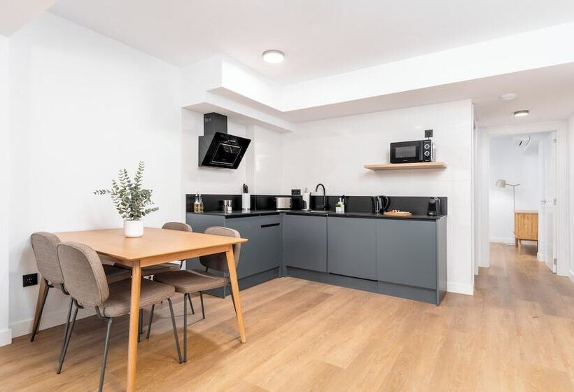 Limehome Oviedo Calle Postigo Bajo