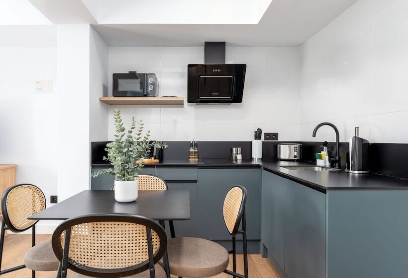 Limehome Oviedo Calle Postigo Bajo