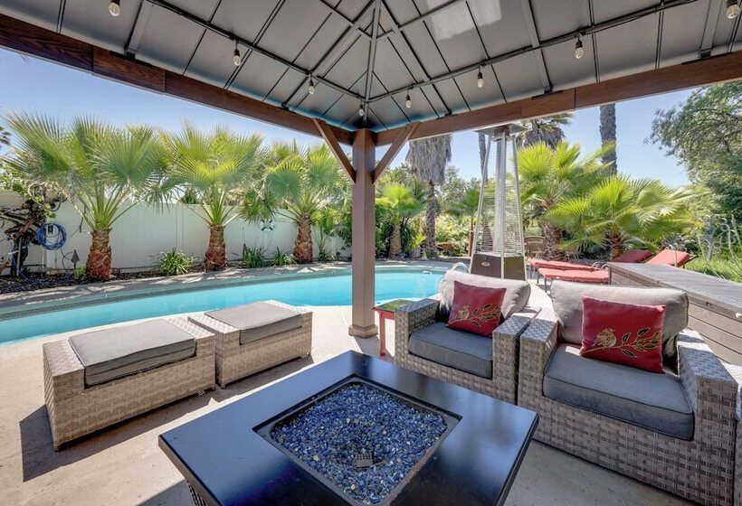 Luxe Paso Robles Retreat W/ Heated Pool & Lanai