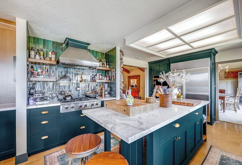 Luxe Paso Robles Retreat W/ Heated Pool & Lanai