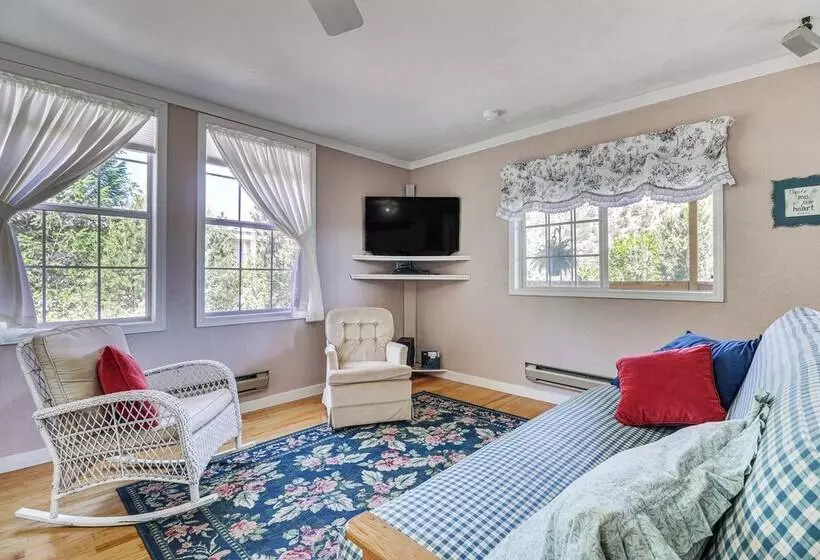 Mountain View Cottage In Nogal Near Nat L Forest!