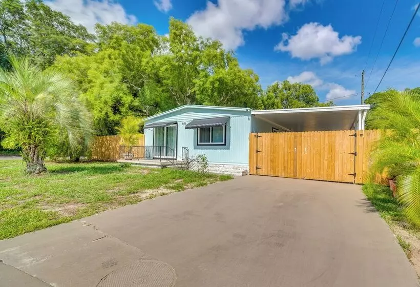 New Port Richey Family Home   2 Mi To Downtown!