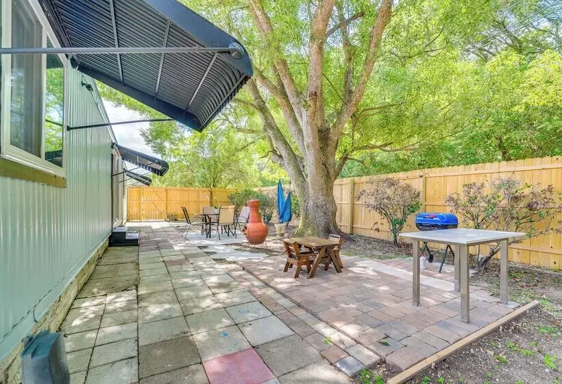 New Port Richey Family Home   2 Mi To Downtown!