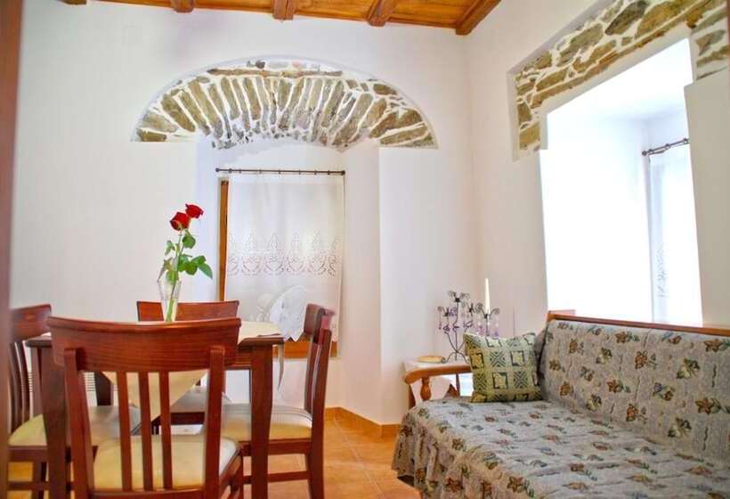 Пансион Xirafis Apartments