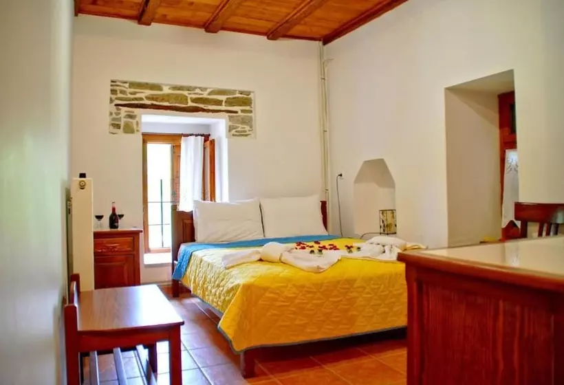 Majatalo Xirafis Apartments