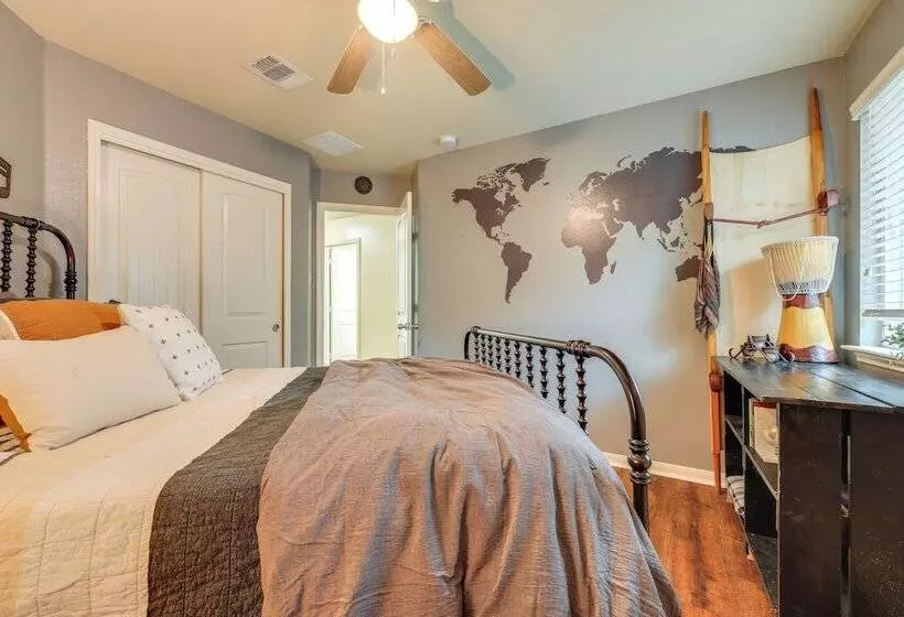 Pet Friendly San Marcos Home ~ 3 Mi To Downtown!