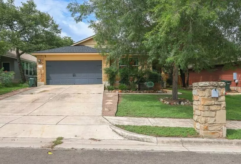 Pet Friendly San Marcos Home ~ 3 Mi To Downtown!