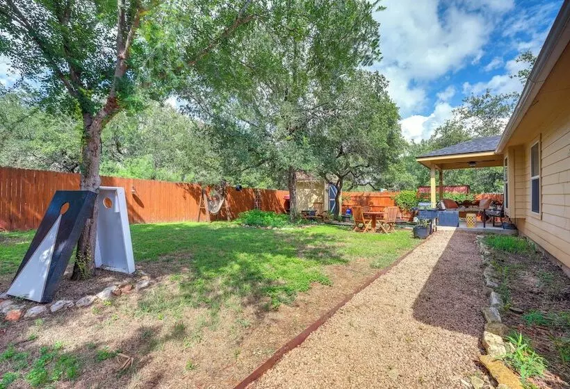 Pet Friendly San Marcos Home ~ 3 Mi To Downtown!