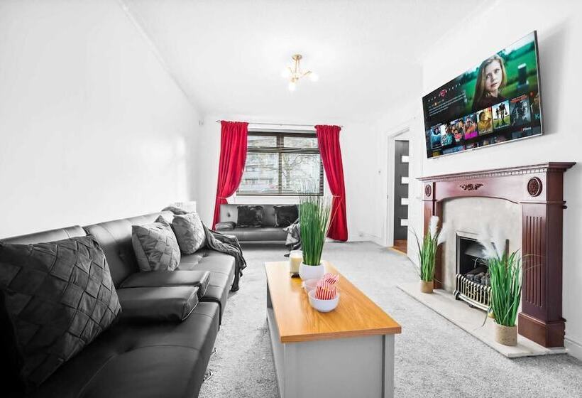 اقامتگاه Stunning 2 Bed House In Birmingham