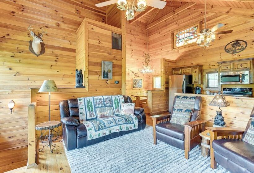 Private Hot Tub: Riverfront Cabin In Murphy