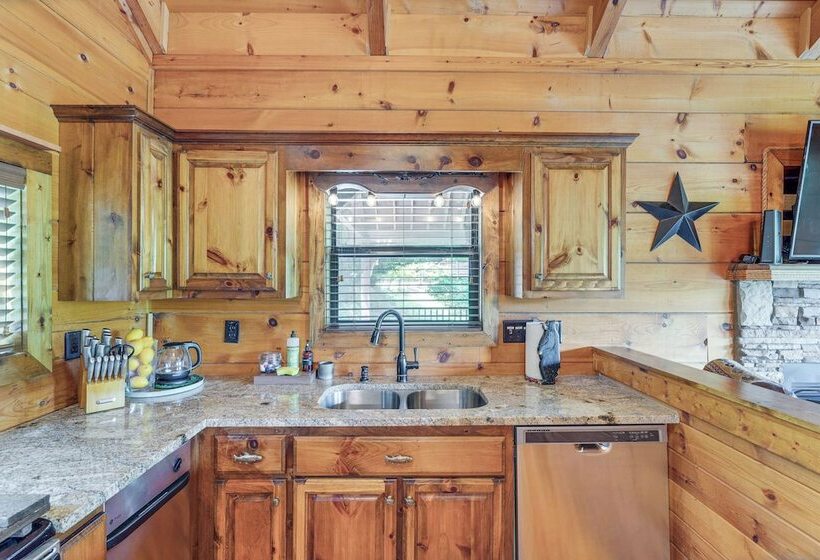 Private Hot Tub: Riverfront Cabin In Murphy