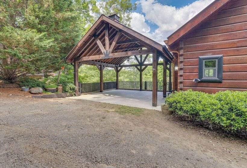 Private Hot Tub: Riverfront Cabin In Murphy
