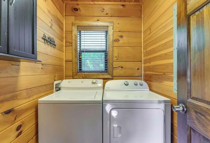 Private Hot Tub: Riverfront Cabin In Murphy