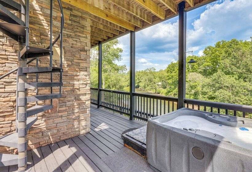 Private Hot Tub: Riverfront Cabin In Murphy