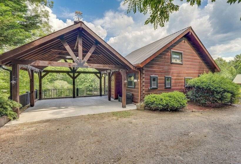 Private Hot Tub: Riverfront Cabin In Murphy