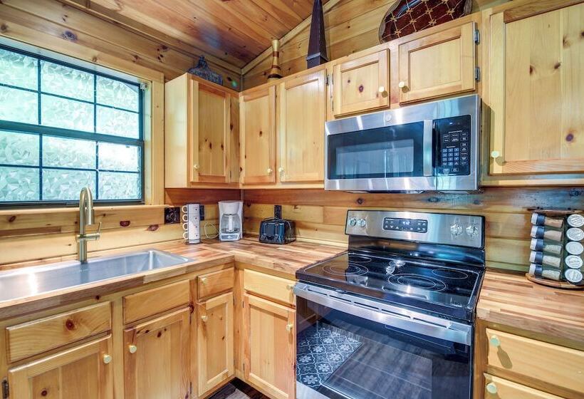 Secluded Cabin W/ Hot Tub 9 Mi To Dollywood!