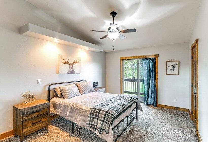 Spacious Afton Home: Patio, Grill & Mountain Views