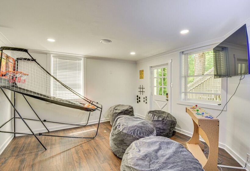 Waterfront Gainesville Home W/ Private Boat Dock!