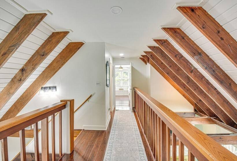 Waterfront Gainesville Home W/ Private Boat Dock!