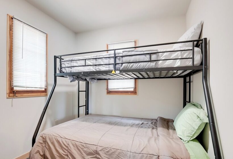 Waterfront Wisconsin Cabin: Private Dock, Grill