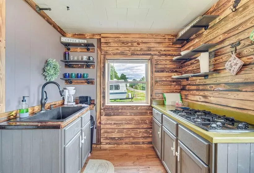 Wisconsin Lakeside Cottage W/ Deck, Views